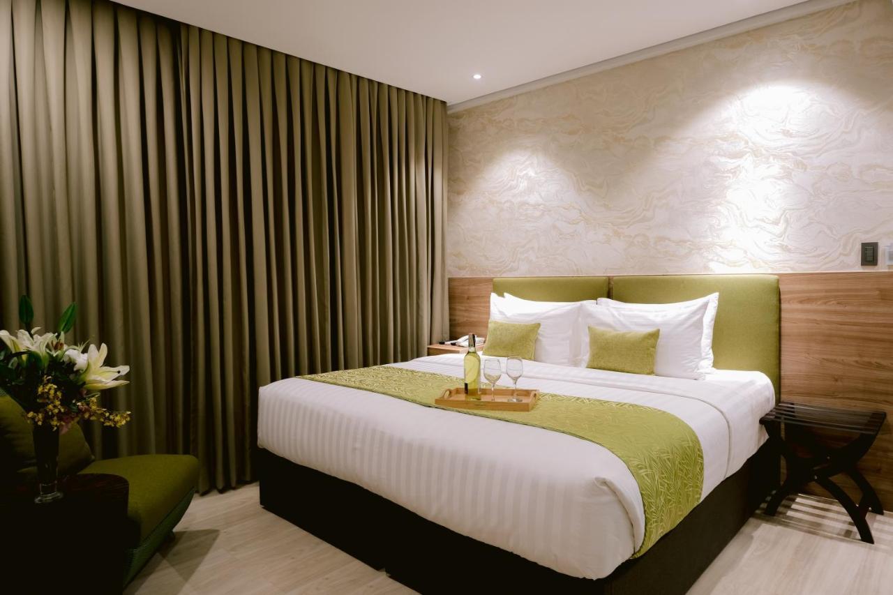 Goldberry Suites And Hotel Cebu Stadt Exterior foto