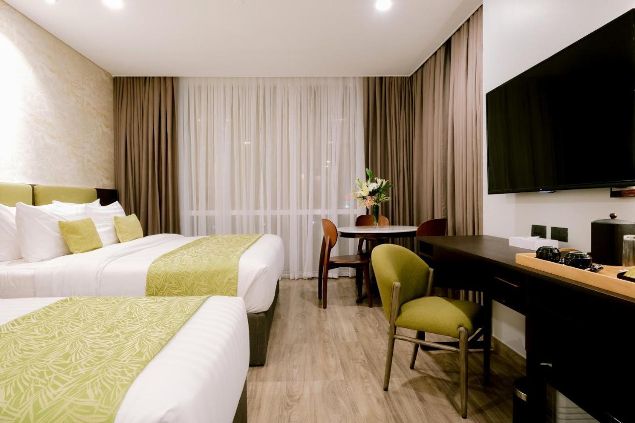 Goldberry Suites And Hotel Cebu Stadt Exterior foto